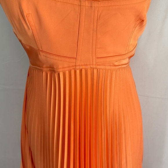 HOUSE OF HARLOW 1960 ORANGE PLEATED CUTOUT DRESS SIZE S - Picture 5 of 9
